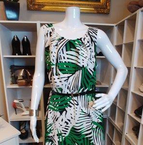 SIGNATURE "DARBY" PALM PRINT BELTED DRESS 16